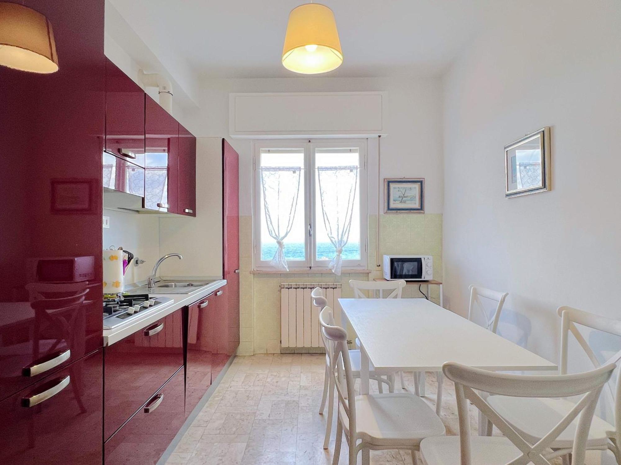 Ampio Appartamento Con Vista Варацце Экстерьер фото