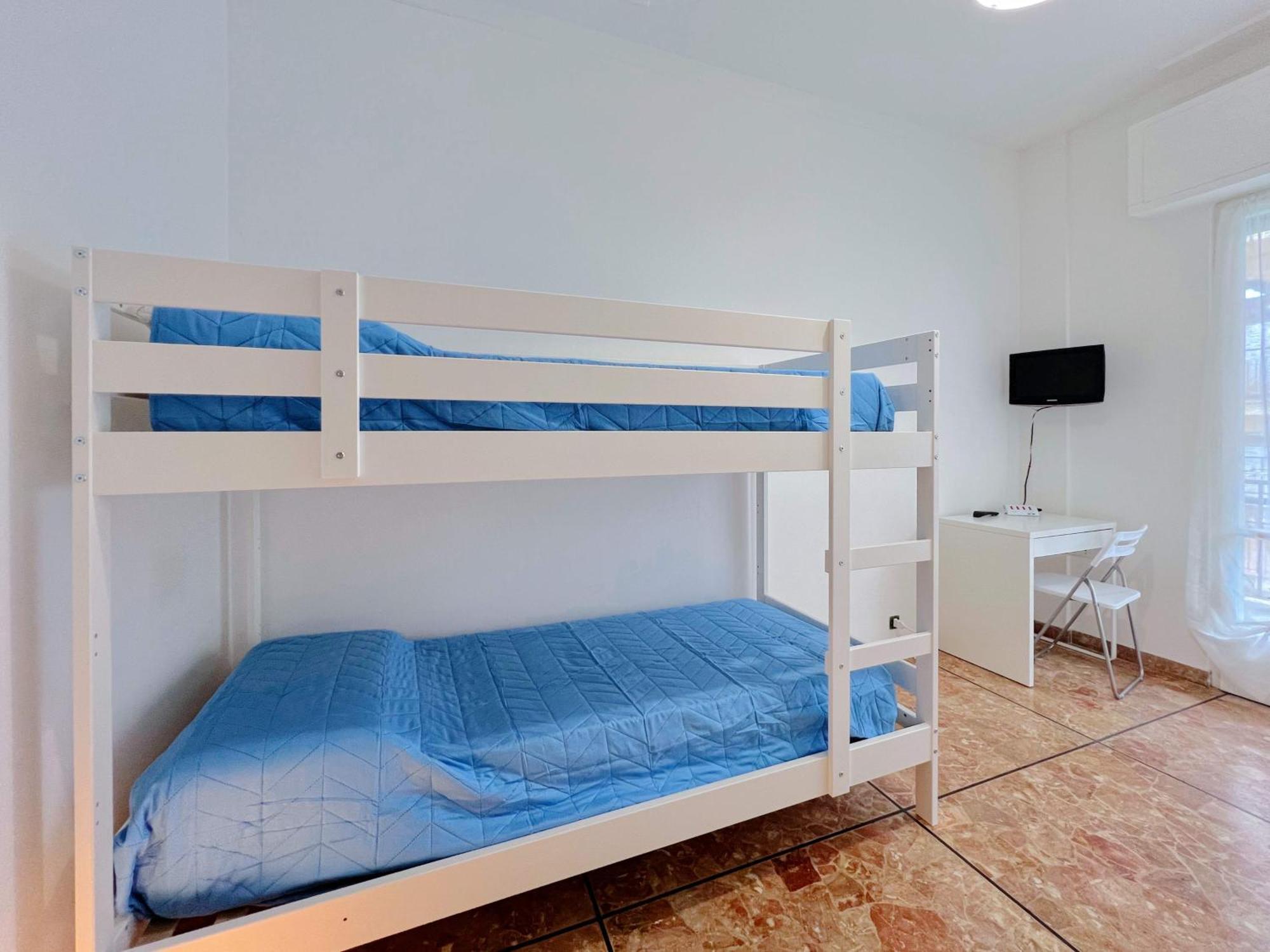 Ampio Appartamento Con Vista Варацце Экстерьер фото