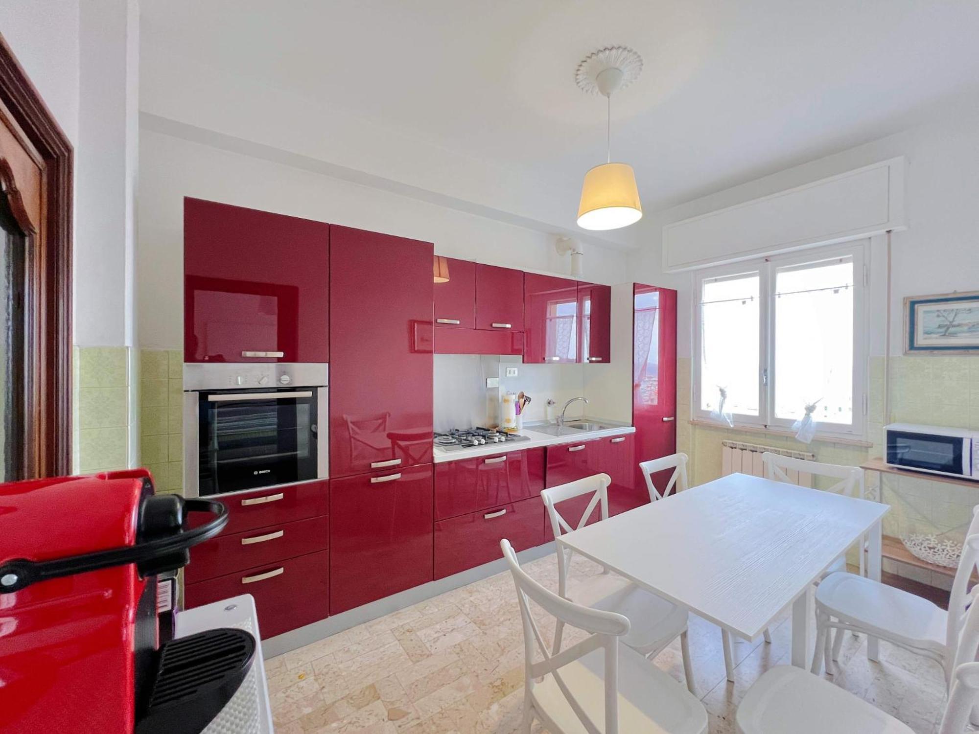 Ampio Appartamento Con Vista Варацце Экстерьер фото